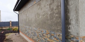 Камень на фасаде фото процесса монтажа 3D панели RKS SLATE Сланец Dark Multicolor купить с доставкой (10)