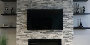 Камень для облицовки печей и каминов в виде 3D панели RKS SLATE Мрамор Cloudy Grey купить, фото после монтажа (7)