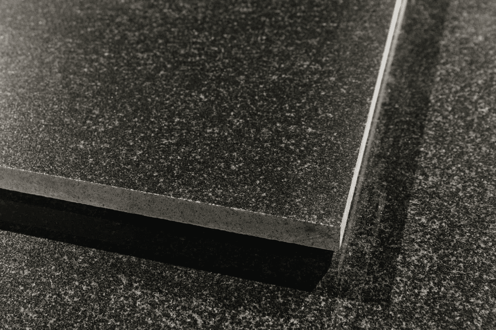 Гранитная плитка Absolute Black, Thermo/Polished 7