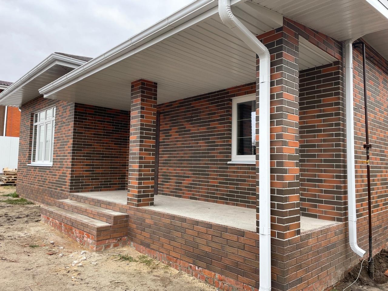 Клинкерный кирпич ЛСР "Прага" светло-коричневый флэш, гладкий, 0,7НФ 2