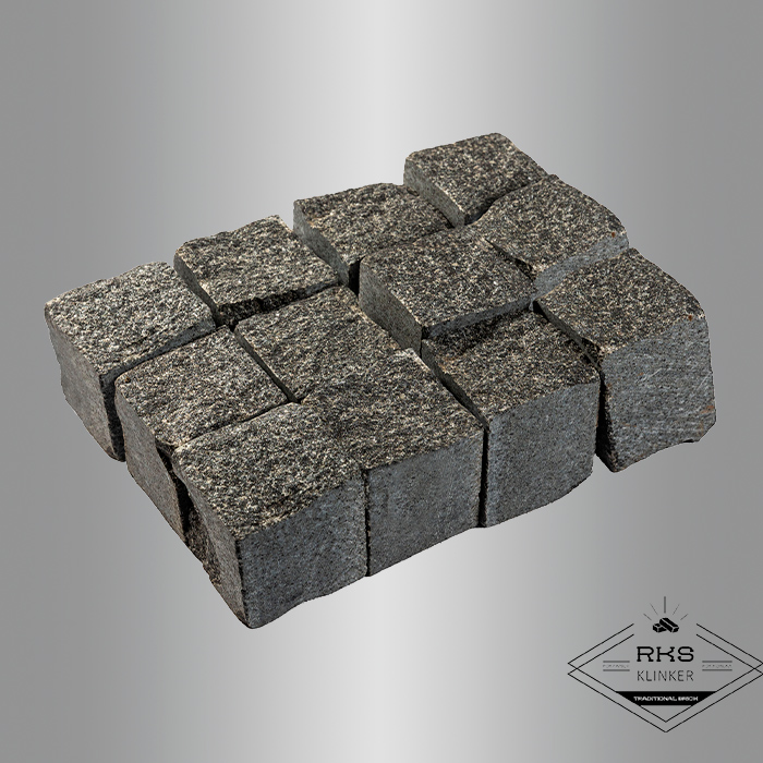 Гранитная брусчатка Габбро, Пилено-колотая, 50x50x50 мм в Липецке