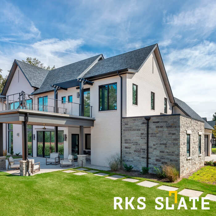 Фасадный облицовочный камень Grey Quartz Temple в Липецке