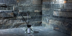 Стены под камень в интерьере 3D панели RKS SLATE Кварцит Ocean Green Natural натуральный материал