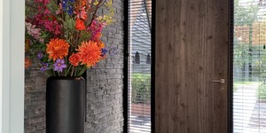 Черный натуральный камень в интерьере фото идеи 3D панели RKS SLATE Сланец Black Slate Country (3)